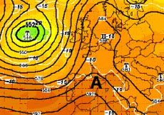 cartina cromatica che evidenzia l'area ciclonica sulle Isole Britenniche