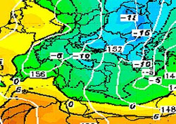 cartina cromatica delle temperature che mostra il flusso di aria artica in arrivo sulla Penisola