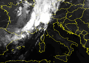 il fronte temporalesco visto dal satellite