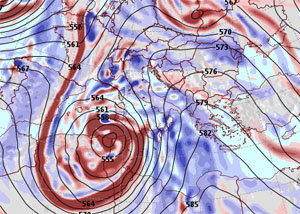 Cartina cromatica che mostra la profonda depressione in arriva nel bacino occidentale del Mediterraneo