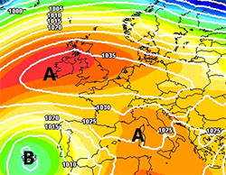 cartina cromatica che mostra il cuneo anticiclonico nord Africano presente sull'Italia