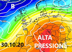 Immagine cromatica che mostra il promontorio anticiclonico nord-Africano che raggiunge l'Europa