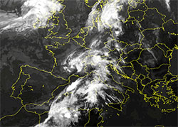 Immagine satellitare della perturbazione Atlantica in arrtivo sull'Italia
