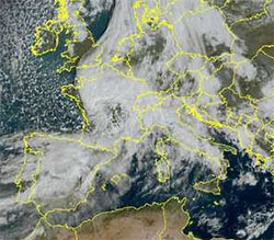 Immagine satellitare che mostra l'azione delle perturbazione atlantica sull'Italia