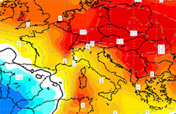 L'immagine cromatica mostra in rosso e giallo il campo anticiclonico sull'Italia